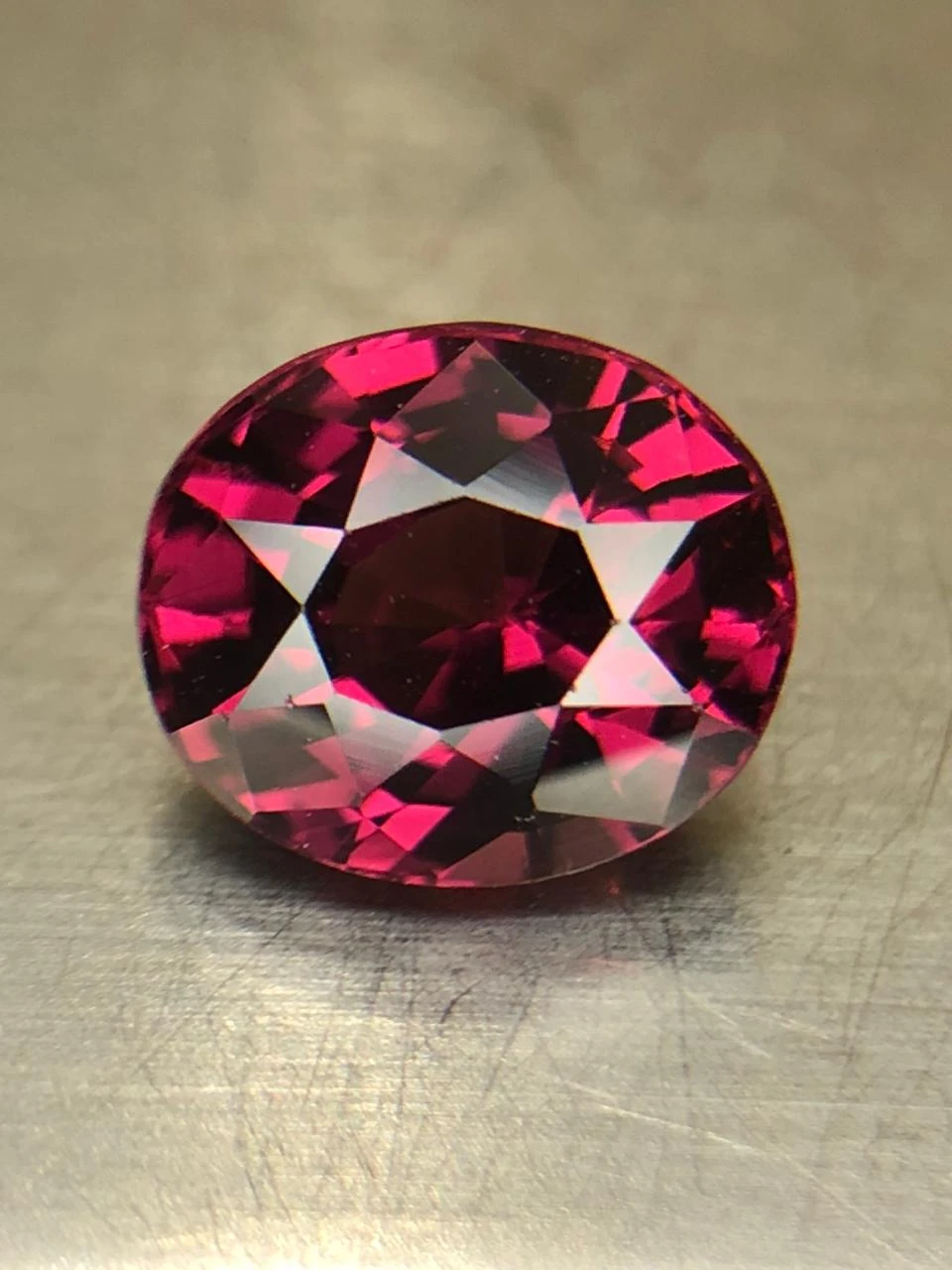 Malaya Garnet  2.6 carats in Classic Oval Cut from Madgascar — view 1